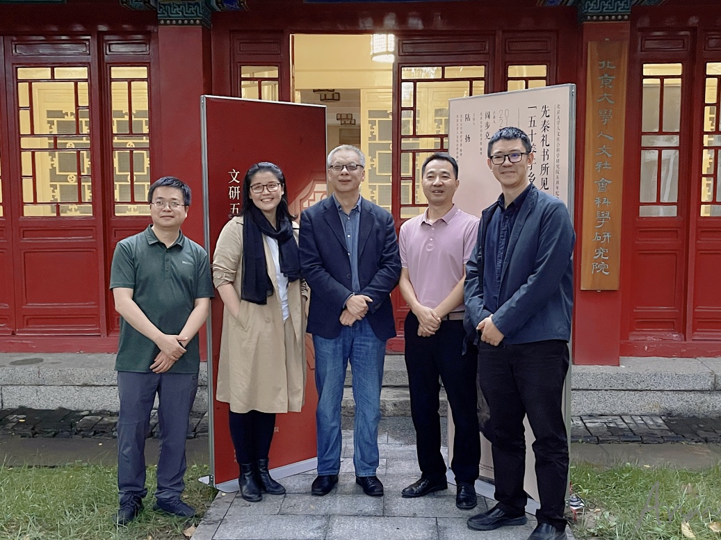 学者留影4.jpg